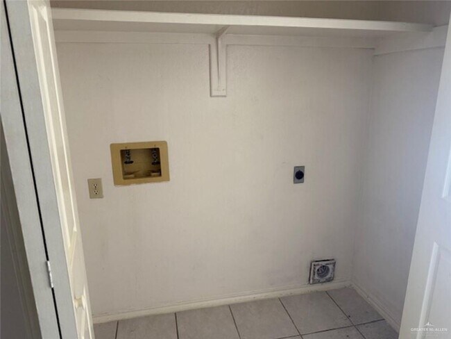 Building Photo - 15 N 24th St