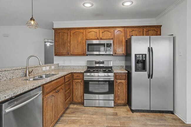 Building Photo - 10925 Caldwell Ln