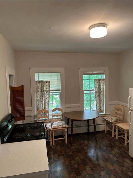 Building Photo - 178 Peach Orchard Rd