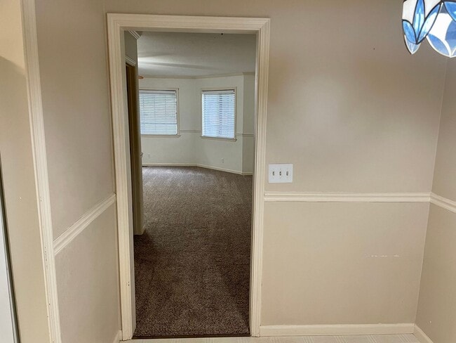 Building Photo - Great family home in Alta Sierra