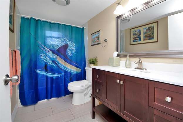 Building Photo - 1610 Islamorada Blvd