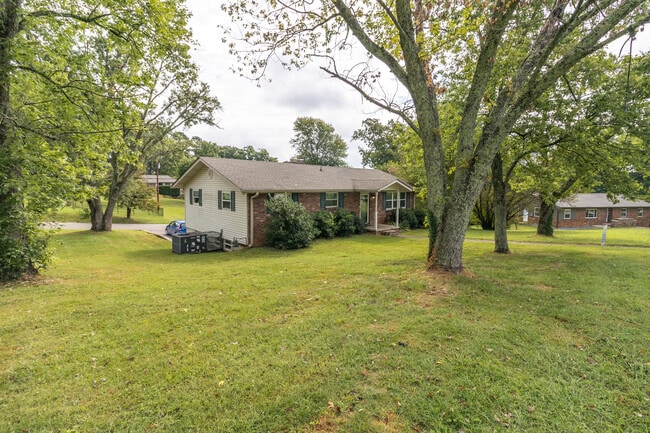 Building Photo - 2344 Alice Bell Rd