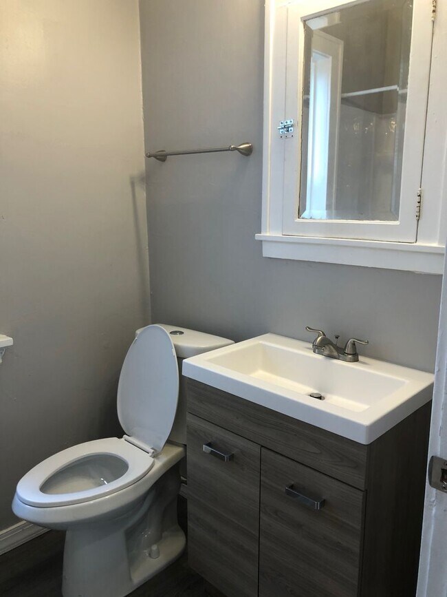 Building Photo - 3739-41 Ohio Ave