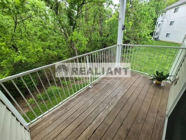 Building Photo - 412 Marian Ln