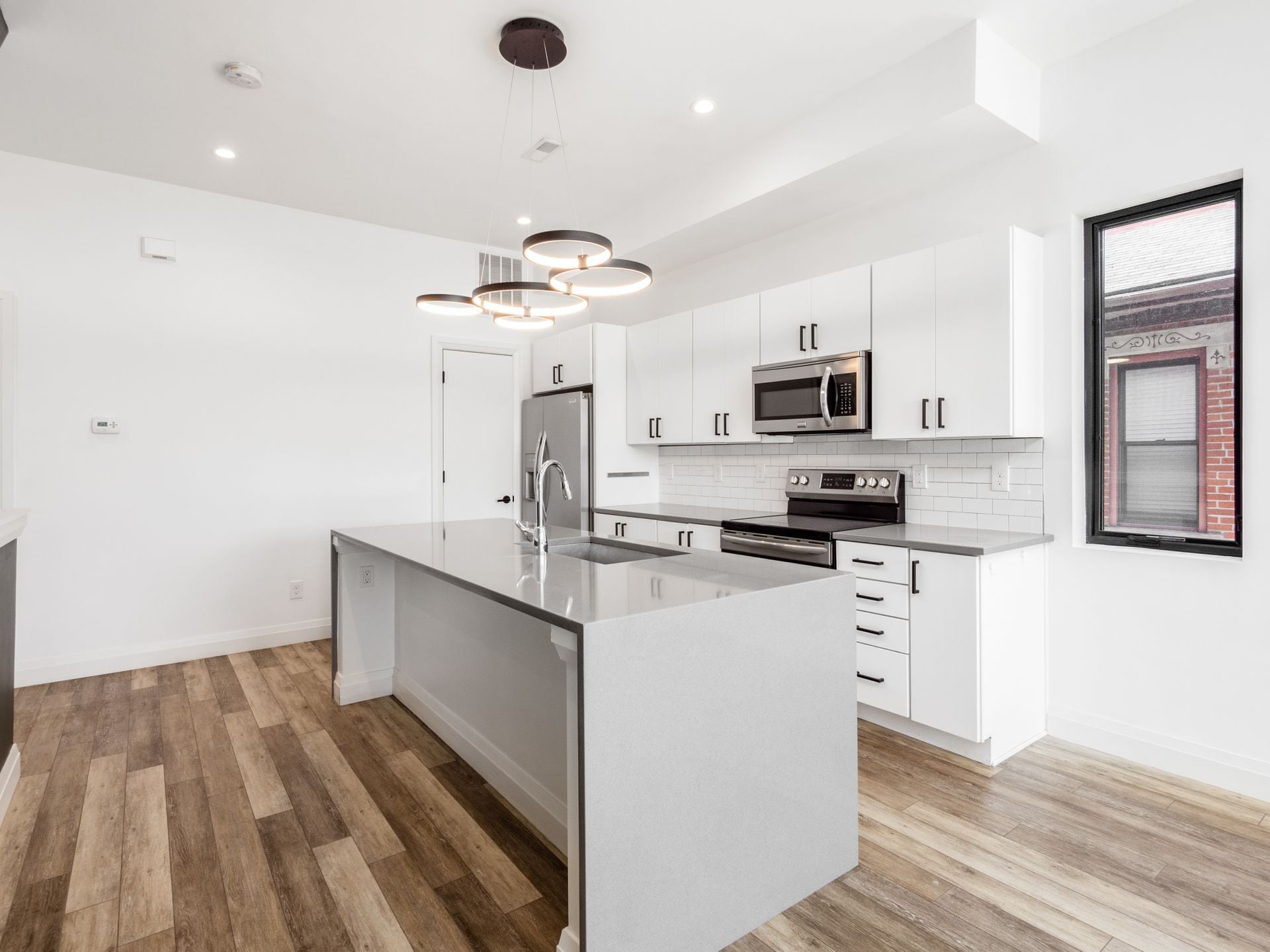 Building Photo - 911 N 4th St