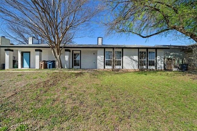 Primary Photo - 4900 E Stassney Ln