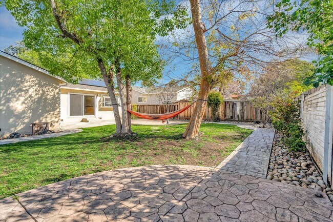 Building Photo - Wow! What a Great Home! Coming Soon!