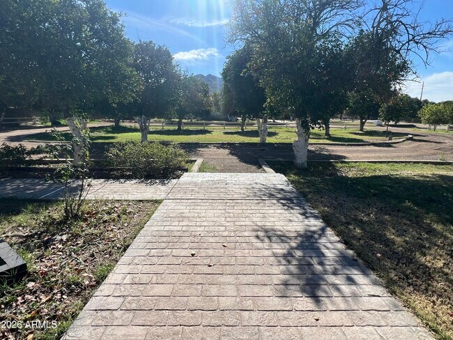 Building Photo - 17218 E Starflower Ct