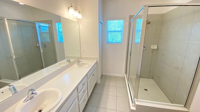 Building Photo - 3/2.5 Town Home in Sawgrass Landing In Orl...