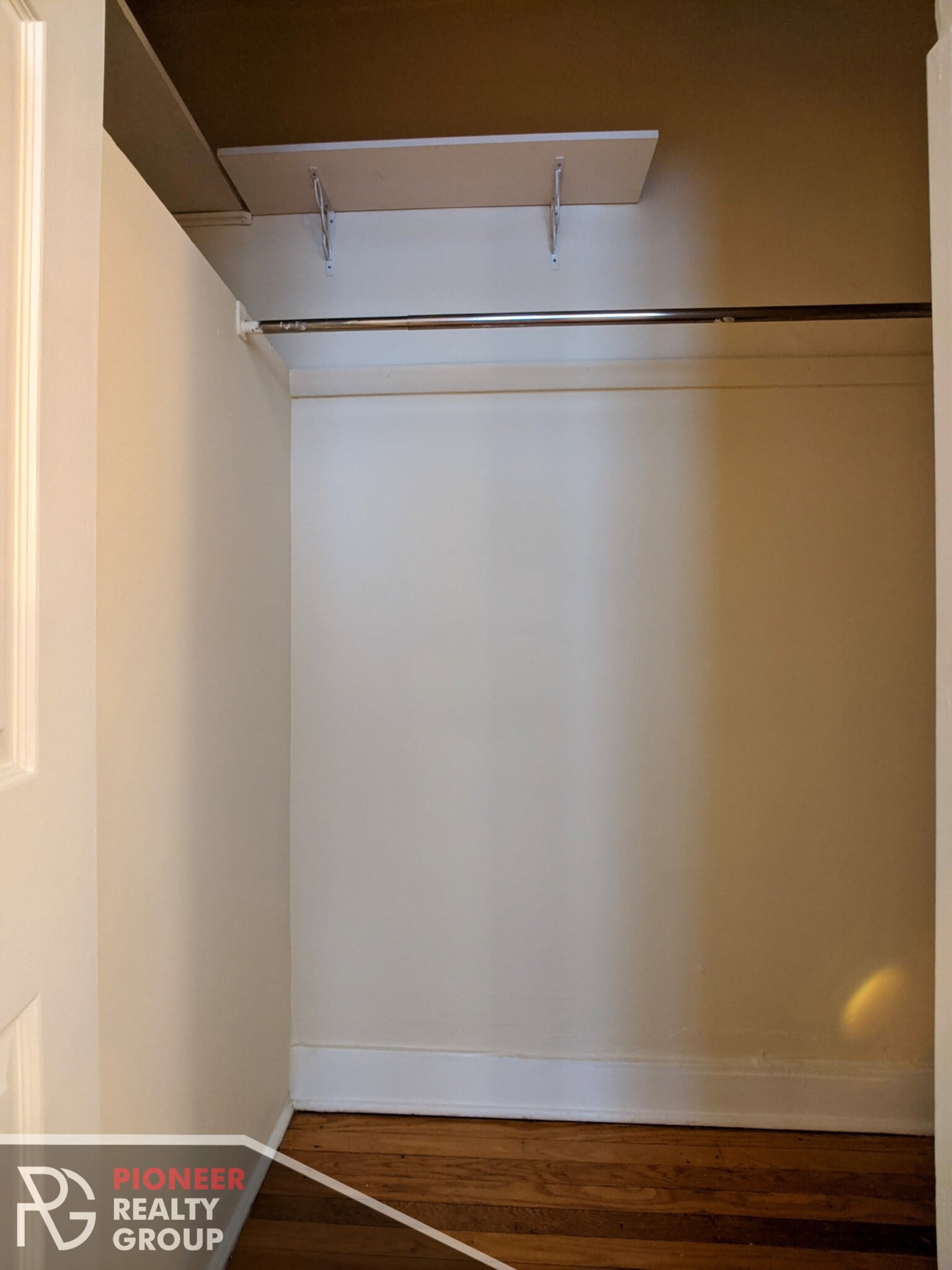 Building Photo - 537 W Arlington Pl