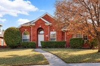 Building Photo - 2720 Zoeller Dr