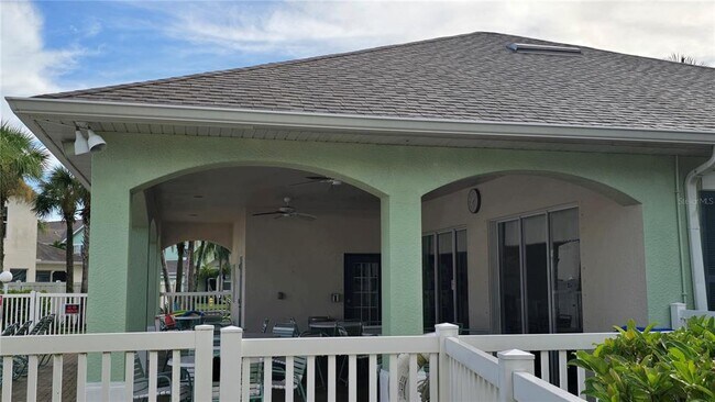 Building Photo - 3005 Palmetto Oak Dr