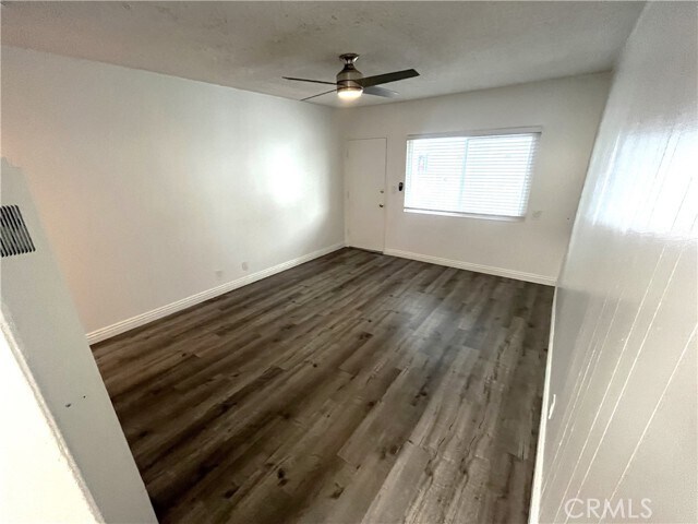 Building Photo - 12926 Doty Ave