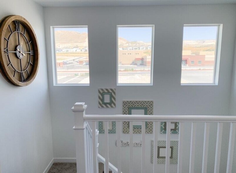 Building Photo - 1264 W Cinch Way
