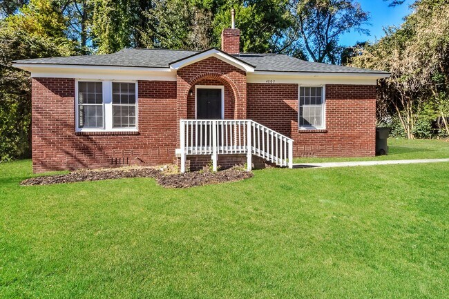 Building Photo - 4803 Anderson St