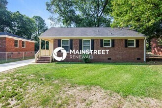 Building Photo - 3 Bedroom Pet-Friendly Home in Charlotte, ...