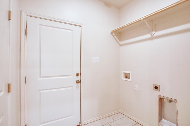 Building Photo - 1804 Corpus Ave