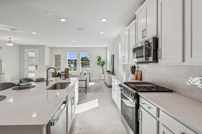 Building Photo - 17329 Beachgrass Aly