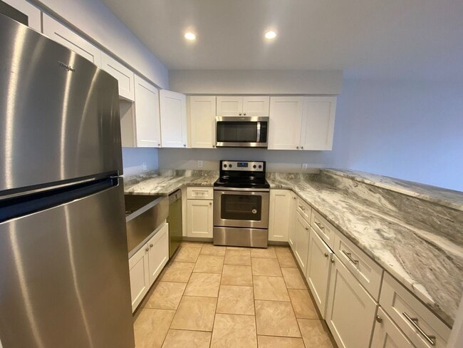 Building Photo - Waterfront Townhome near Tyndall AFB! *1/2 OFF Security Deposit for Active-Duty Military!*