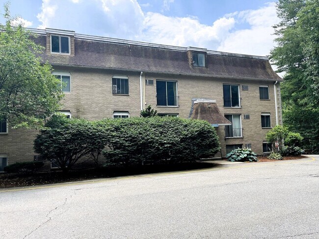 Building Photo - 196 Swanson Rd