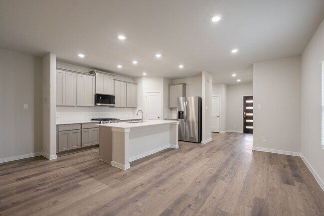 Building Photo - 8015 Heroes Hall Dr