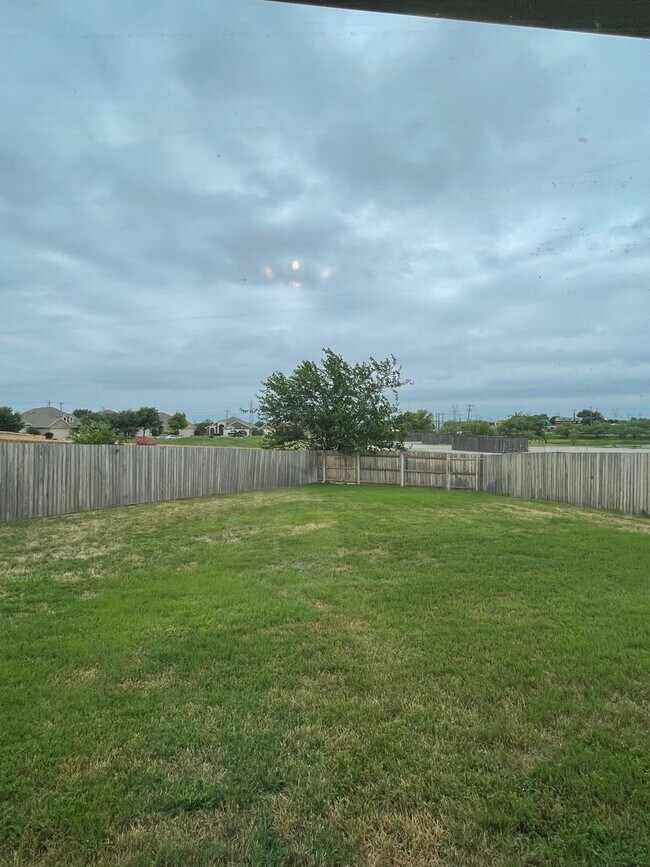 Building Photo - Beautiful Tehama Ridge Home in Cul-de-sac ...