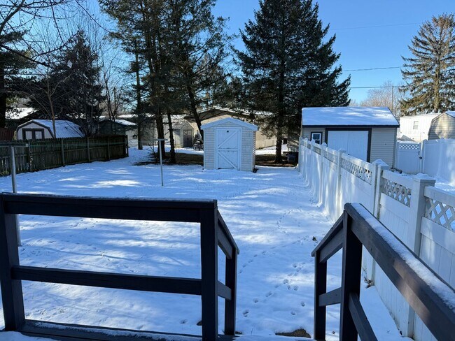 Building Photo - Beautiful 2-Bedroom 1.5 Bathroom Home in Elizabethtown School District!