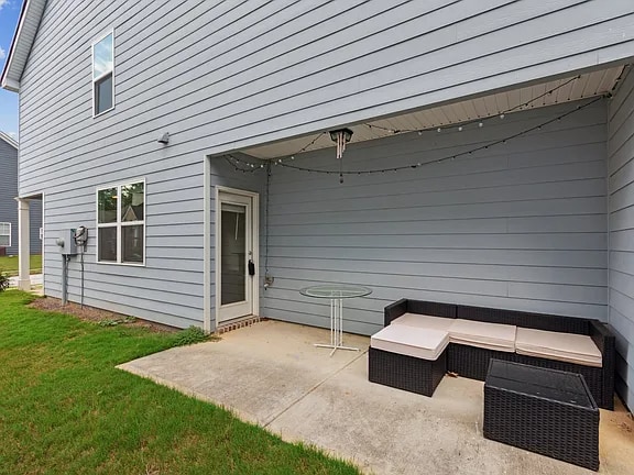 Building Photo - 1828 Laurel Green Way