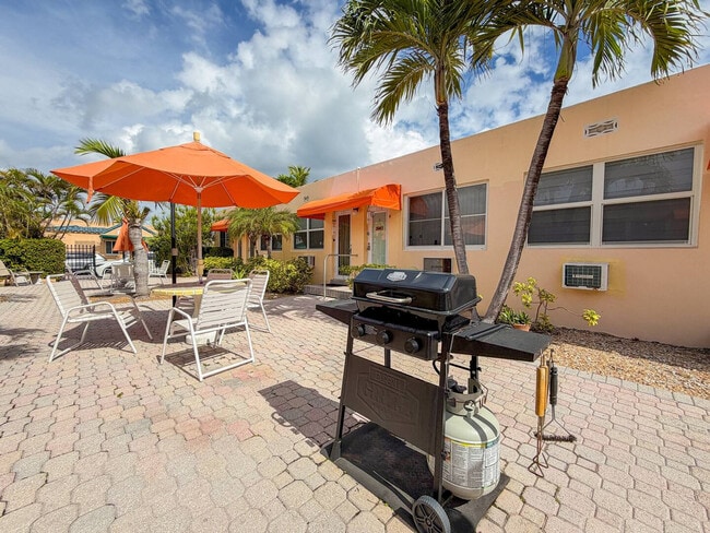 Building Photo - 1775 N Ocean Dr