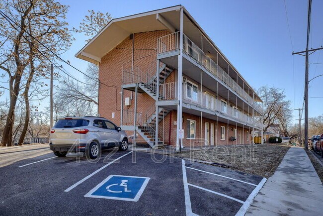 Building Photo - 1015 N 47th Ave