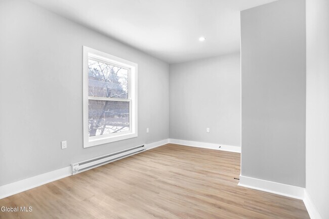 Building Photo - 103 E High St