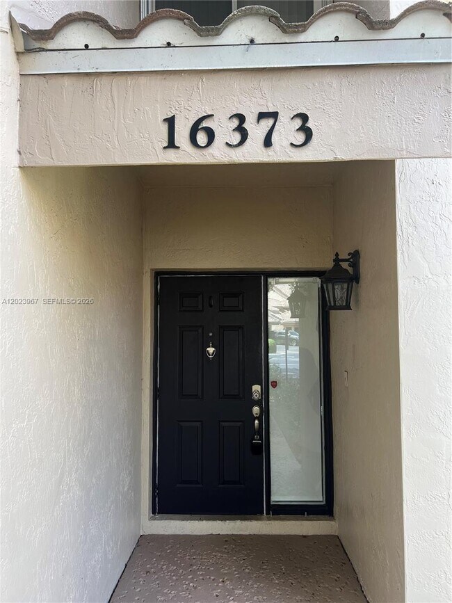 Building Photo - 16373 Malibu Dr