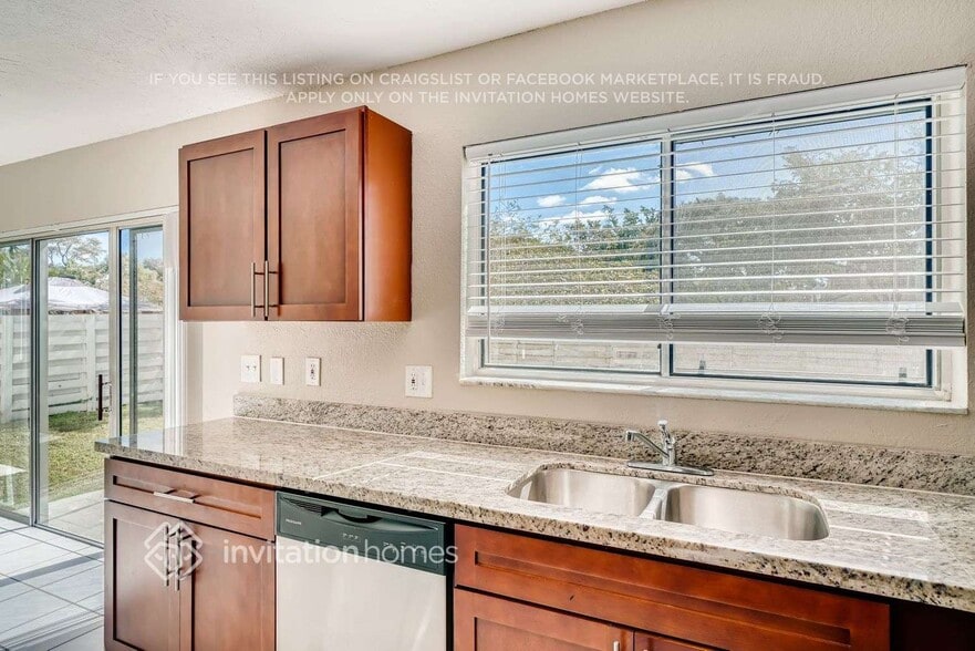 Building Photo - 13776 SW 145th Terrace