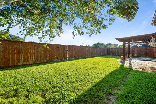 Building Photo - 3403 Hickory Creek Dr