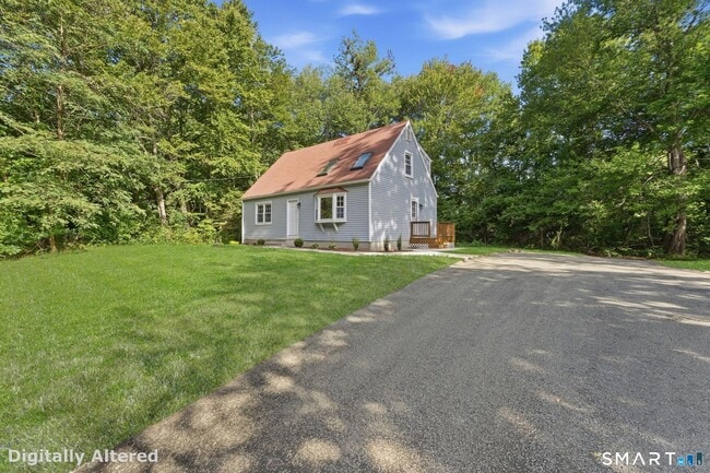 Building Photo - 210 Springbrook Rd