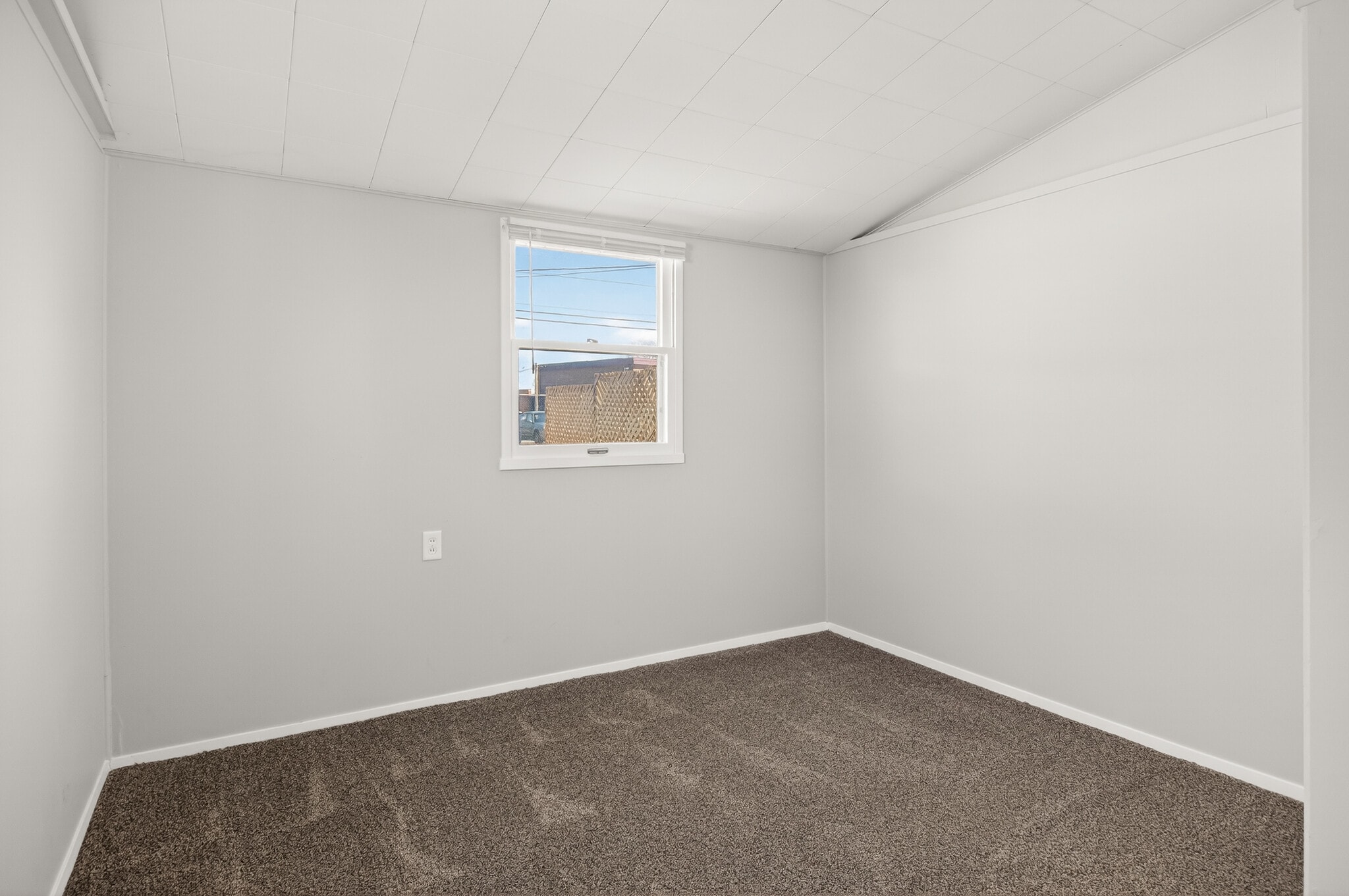 Building Photo - 7525 Mildred Rd