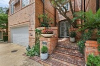 Building Photo - 3514 N Fitzhugh Ave