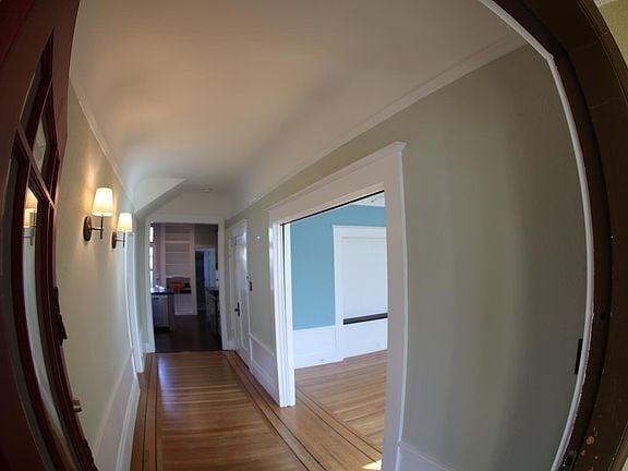 Building Photo - 22 Cotter St