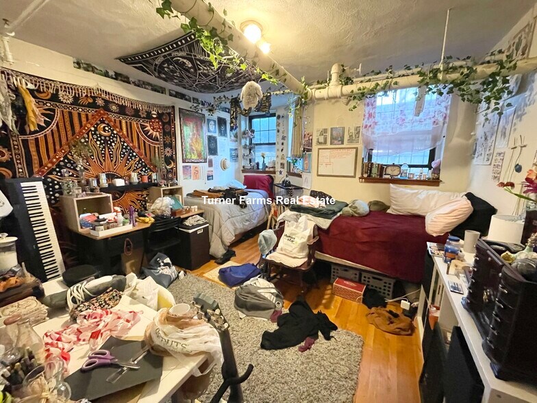 Building Photo - 80 Saint Stephen St