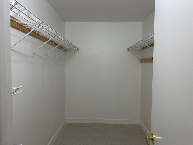 Walk in Closet Primary - 22313 SW 57th Cir
