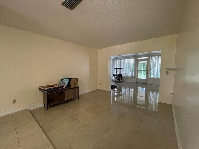 Building Photo - 3929 Orange Lake Dr