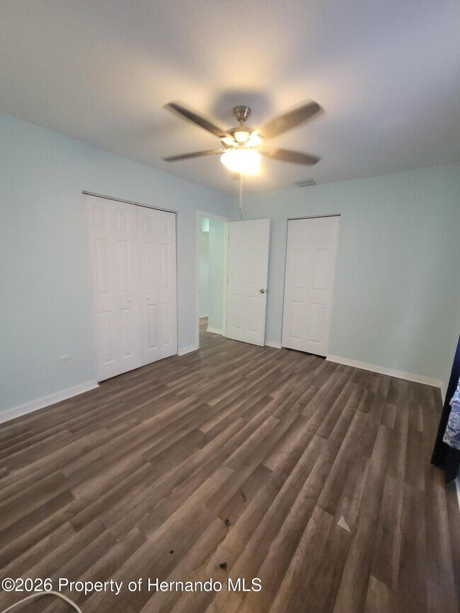 Building Photo - 513 Hollyhock Ln