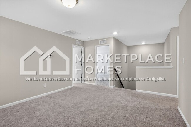 Building Photo - 8436 Gateway Run Rd