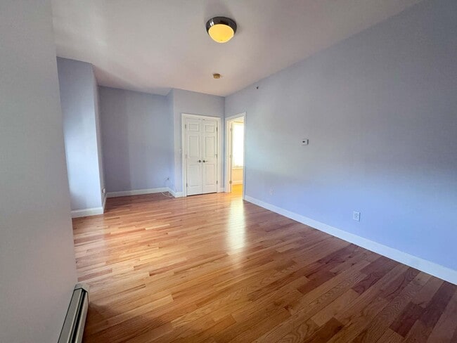 Building Photo - Luxury long term rental in the Heart of Brunswick