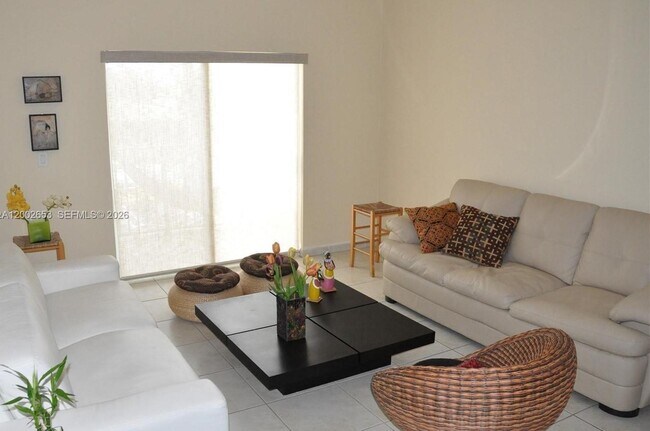 Building Photo - 7330 NW 114th Ave