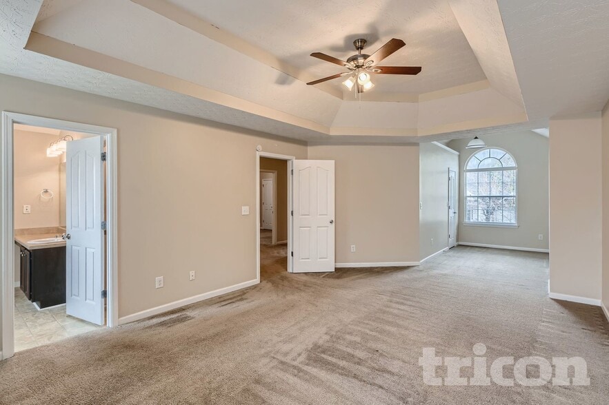 Building Photo - 59 Stony Oak Dr