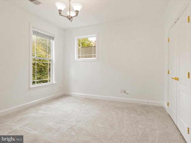Building Photo - 8500 Indian Paintbrush Way