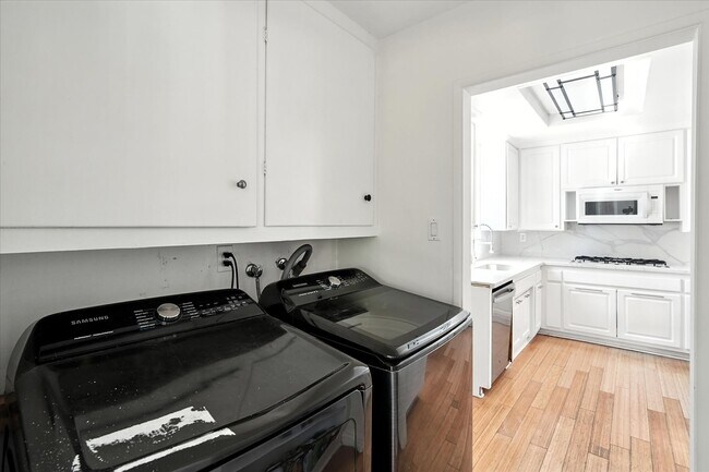 Building Photo - 8846 Laramie Ave