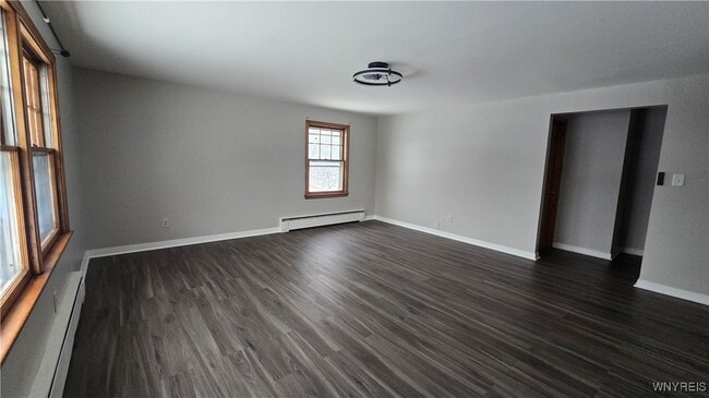 Building Photo - 1499 Wehrle Dr