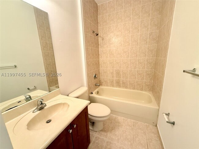 Building Photo - 962 SW 143rd Ave